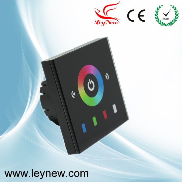Low-voltage full-color controller (European standard)