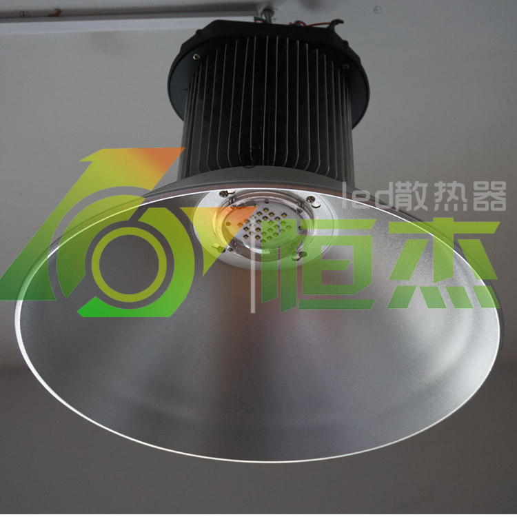 200w LED high bay light housing containing copper heat column core