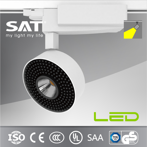 LED 35W Track Light with Global/ Unipro Three Phase Adaptor