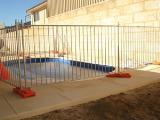 Portable Pool Fence Protects Safety of Children