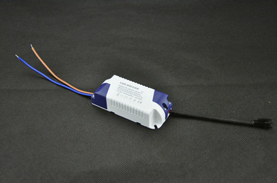 NF_PSP2-3X1W Li-full high-power factor LED driver