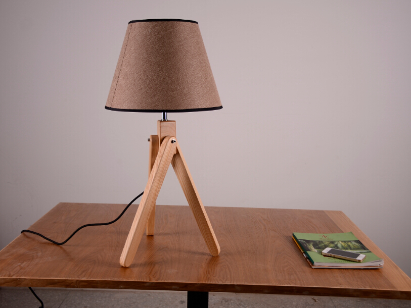 Modern wood table lamp