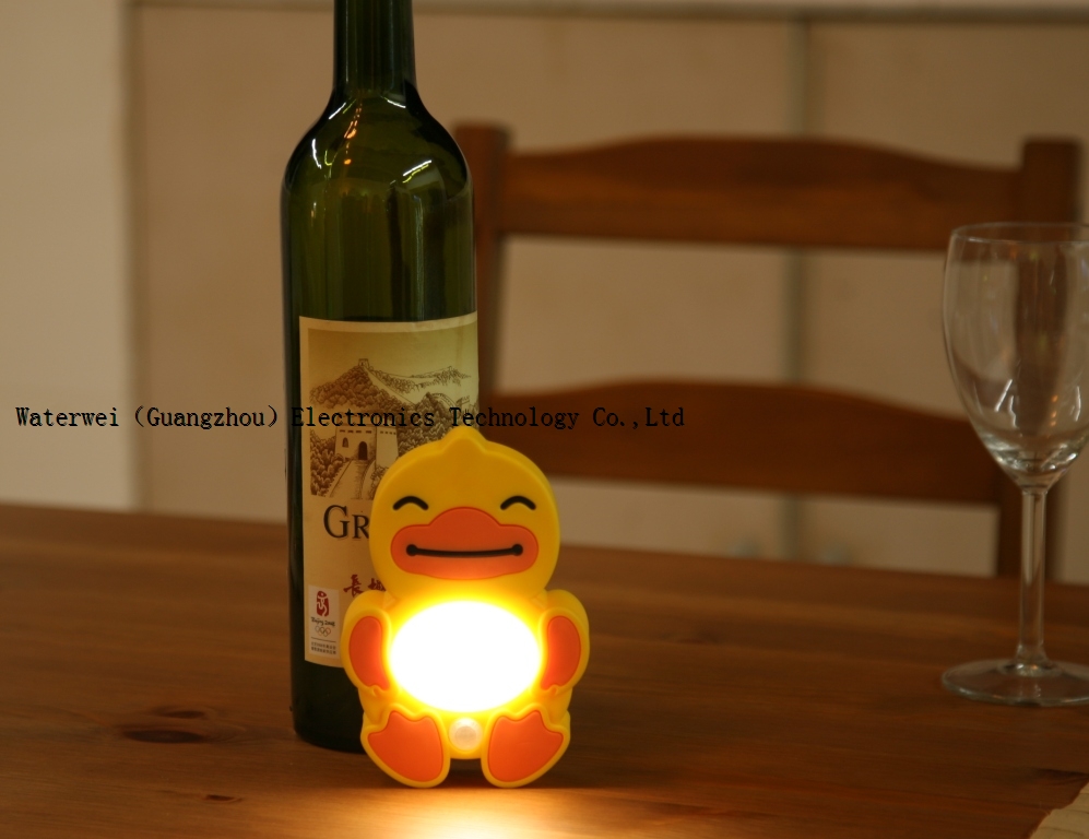 Staregg Duckling Motion & Light Sensor LED Wall Lamp