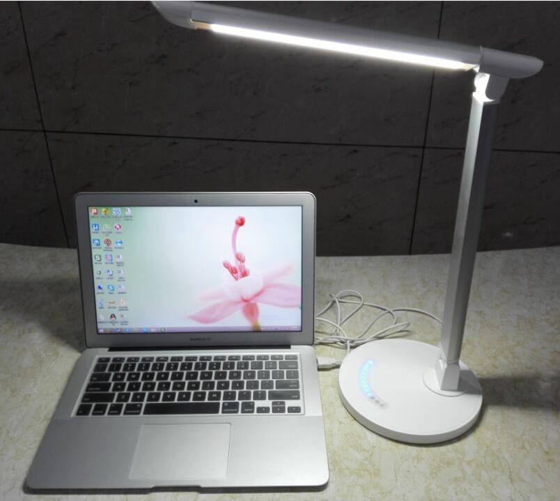 Dimmable recharging led desk lamp with usb