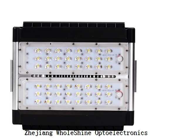 Universal voltage factory price LED flood lamp IP67 CE\ROHS\TUV 3 years warranty LED spot lights