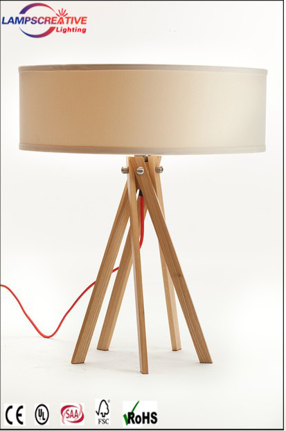 Mpdern design wood table lamp with table lamp shade China LCT-MK