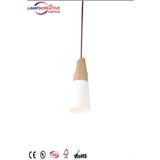 Especially handmade wooden pendant lamp