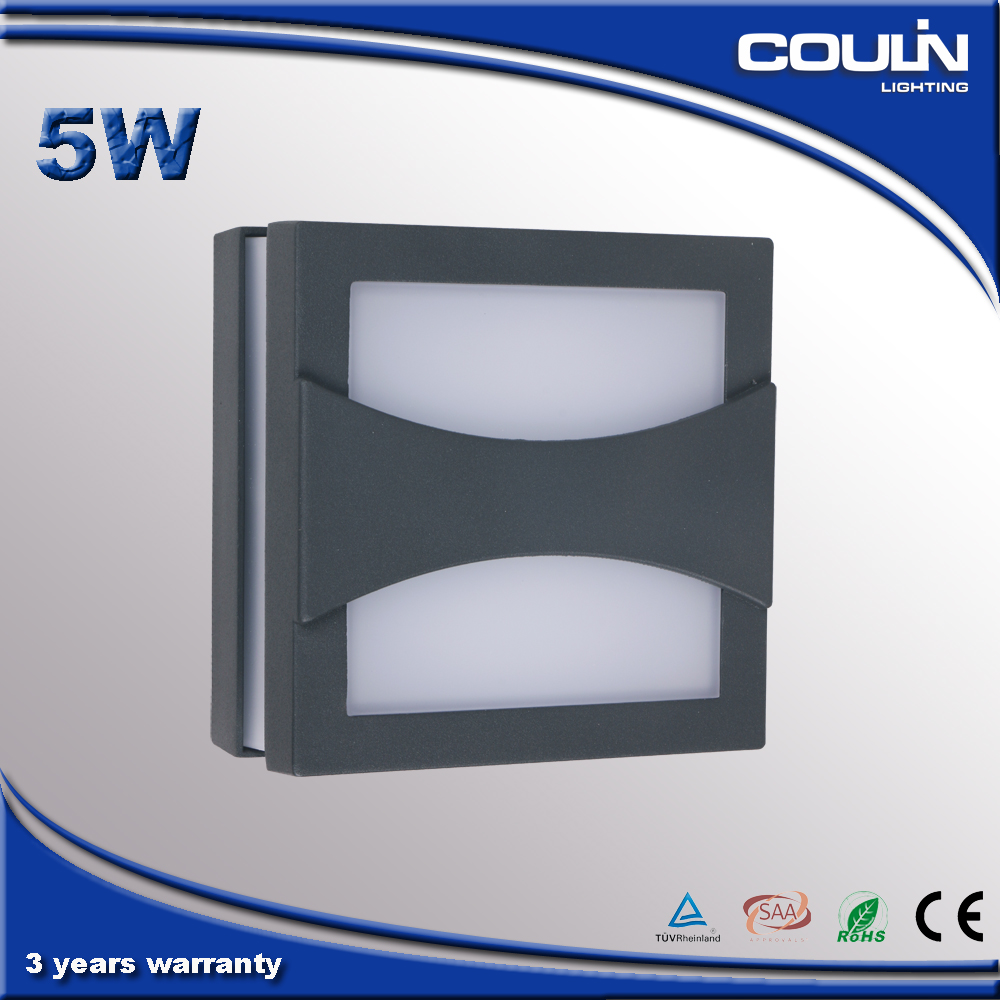 IP54 5W Square Die-cast Aluminum LED Bulkhead Light