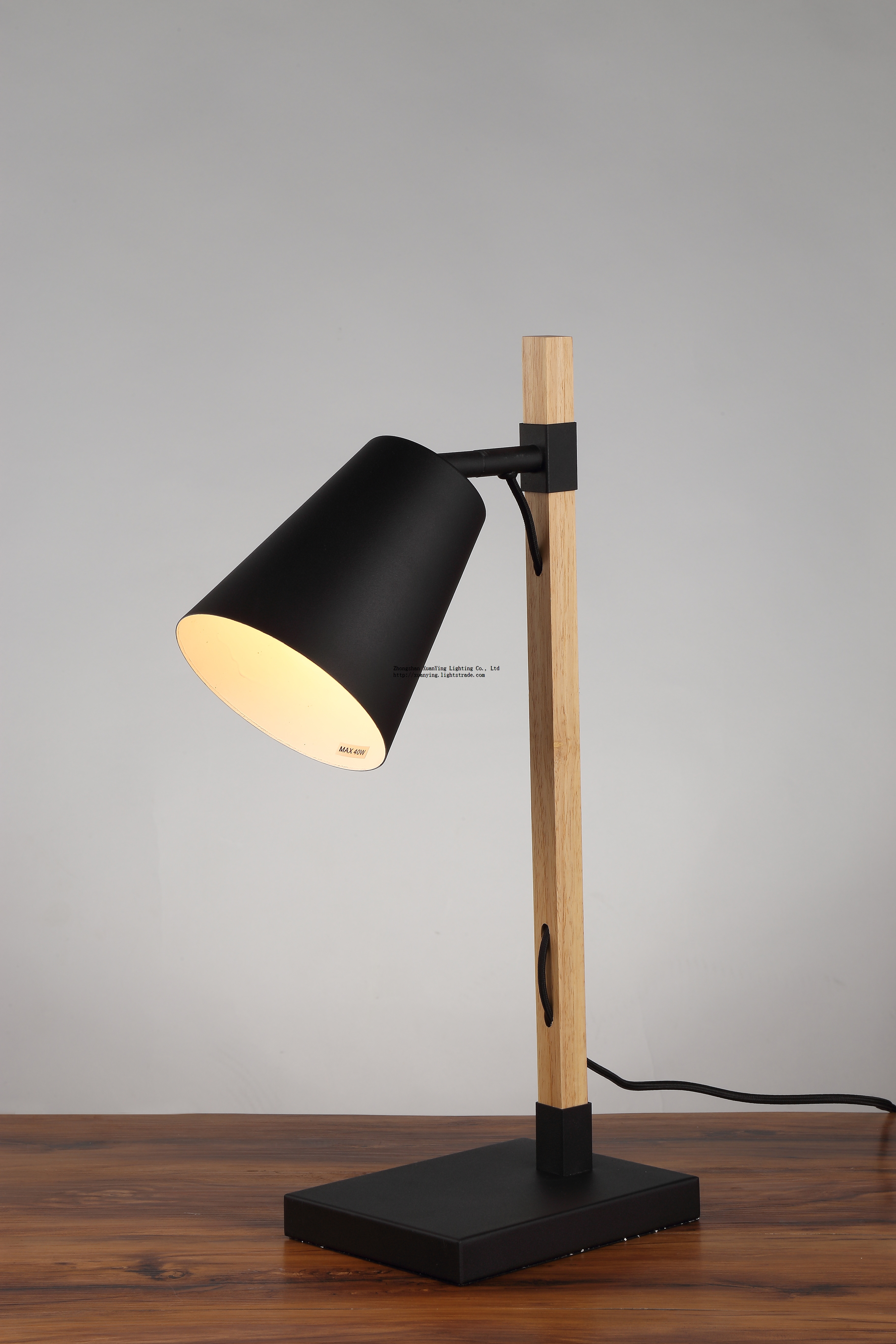Natural wood iron table lamp