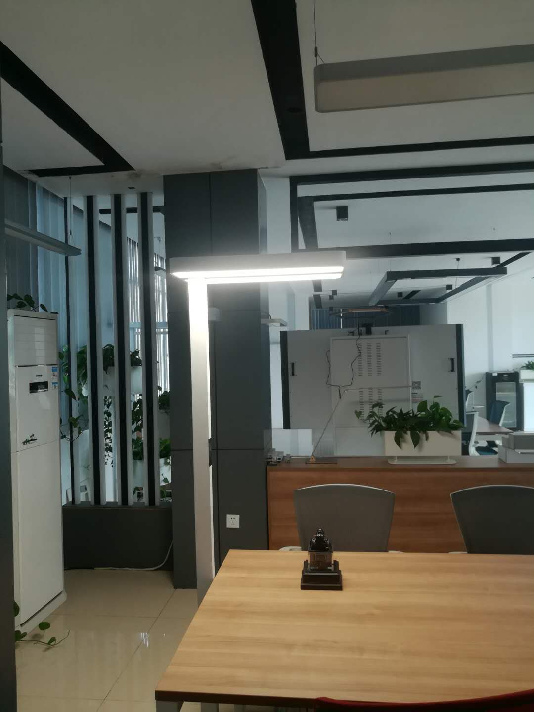 Modern office Floor lamp with intelligent controlling