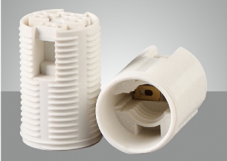 E14 fully threaded outer shell plastic lampholder- E14P1A