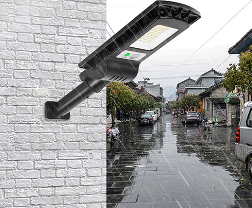 Solar integrated street lamp