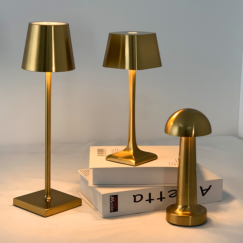 Modern Luxury Cordless Rechargeable Aluminum Lampada Da Tavolo Led Touch Hotel Bar Living Room