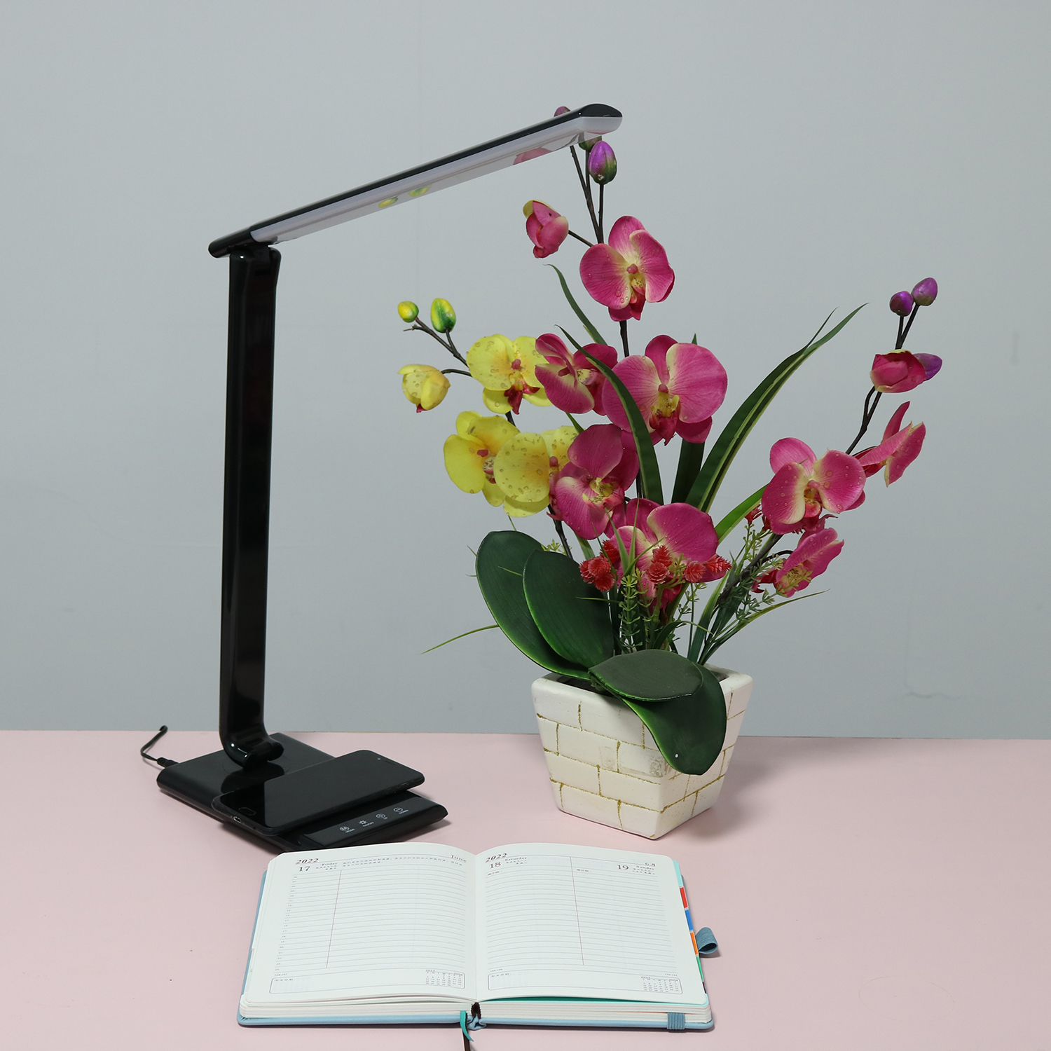 foldable led desk lamp with wireless charger