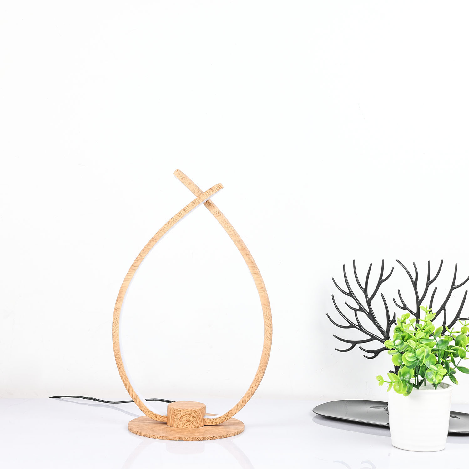 minimalist desk lamp