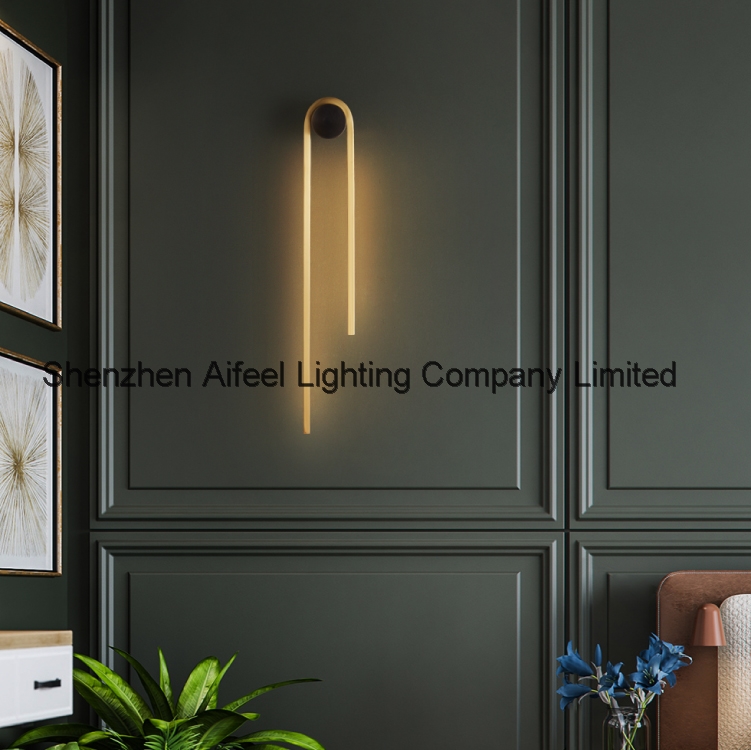 Modern light luxury wall lights bedroom creative LED wall lamp