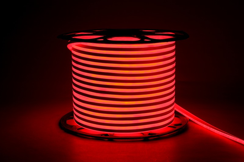 Single-Sided Neon Rope Light With Red Light