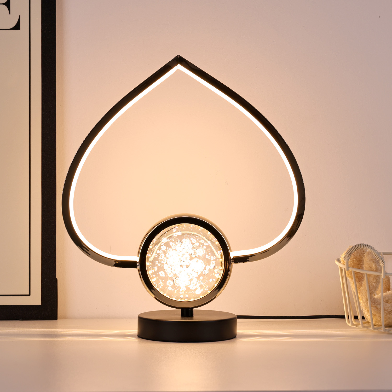 Earth Shape Desk Lamp With heart shade