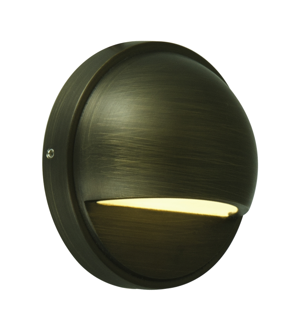 Low voltage wall lights