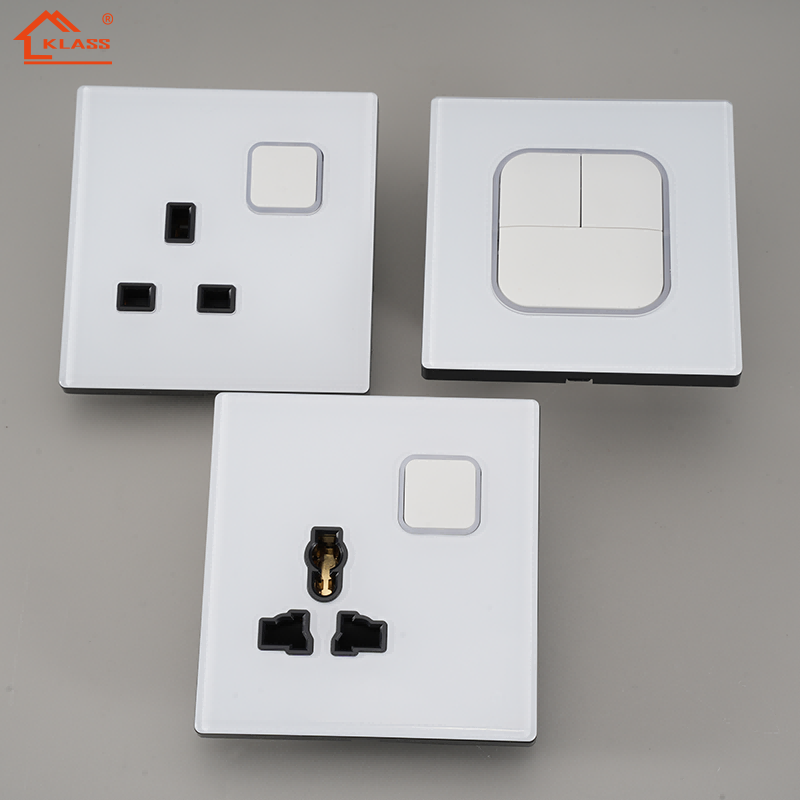 Manufactures 86 Type UK Standard Universal Socket with White Acrylic Panel for House Wall Switch