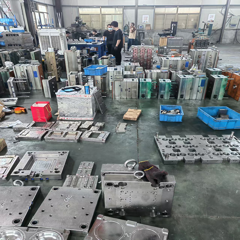 Durable Steel Injection Blow Mold for High-Quality LED Lighting Bulbs